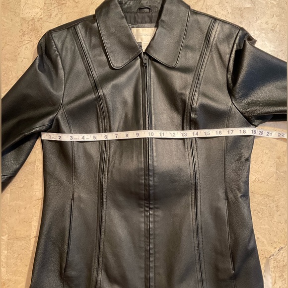 Leather jacket - Picture 7 of 12